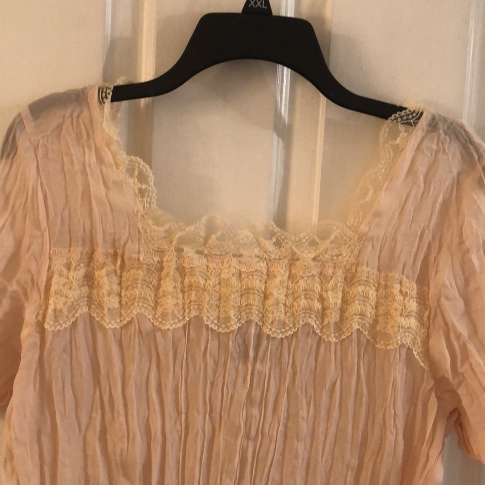 Rene Morgan Ruffled Shirt - Picture 2 of 8